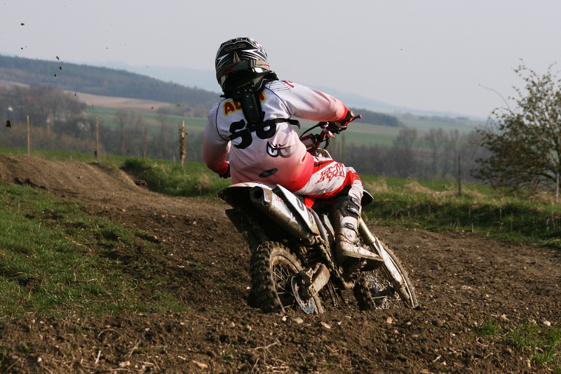 Trénink Racing-RM Rychnovek-Zvole 9.4.08